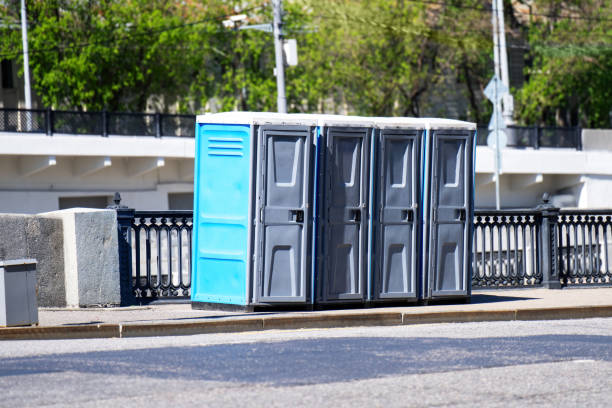 Best Porta potty delivery and setup  in Ina, IL